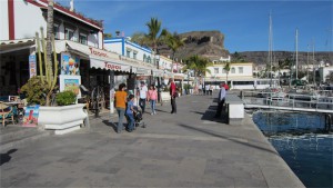 2016-02-13 Puerto de Mogan_11 Hamnpromenaden