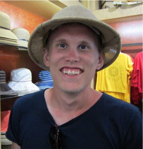 Michael shoppar hatt på San Diego Zoo